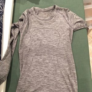 Lululemon Swiftly LS Size 6